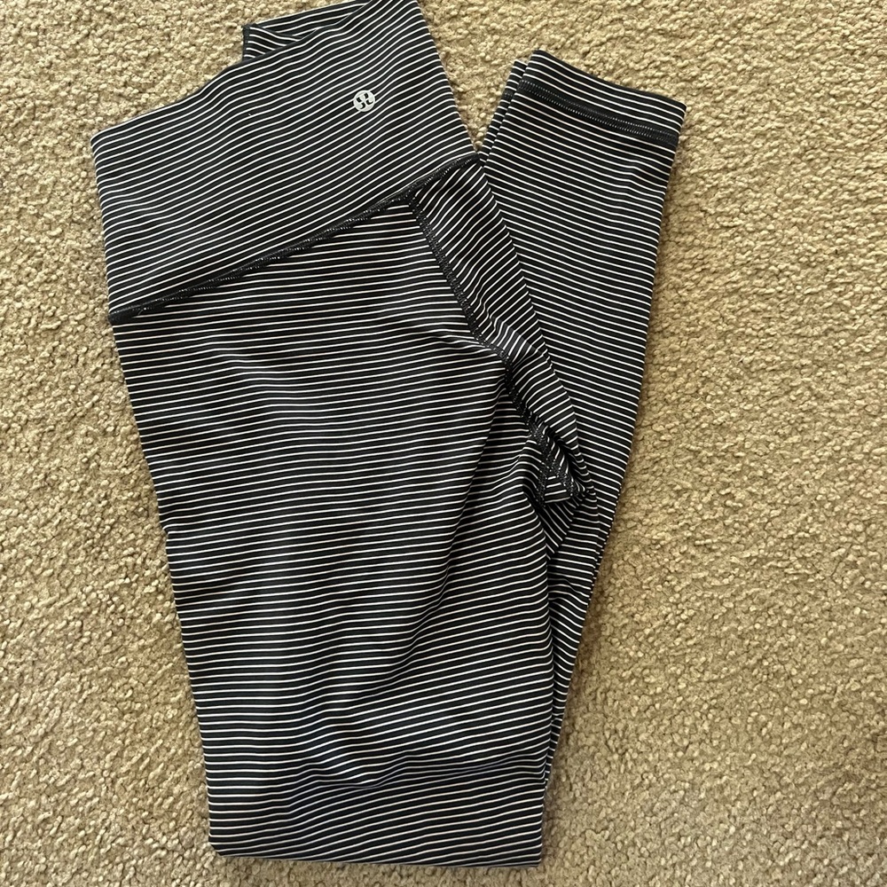 Lululemon wunder under leggings 28 inch inseam